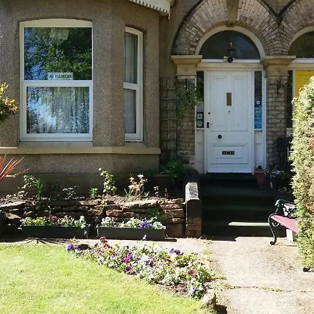 Barrie Guest house *