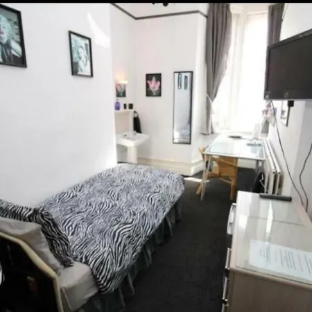 Barrie Guest house